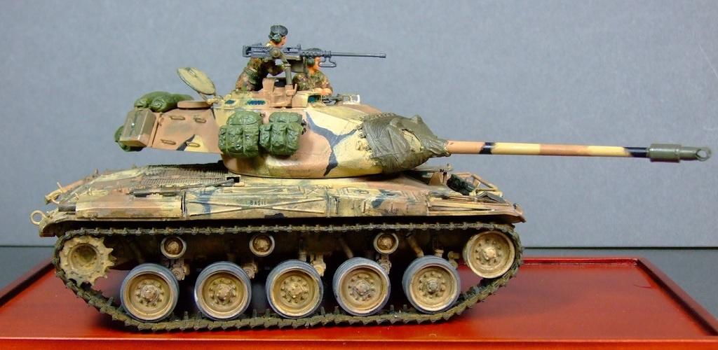 M41A1 Walker Bulldog, 1:35