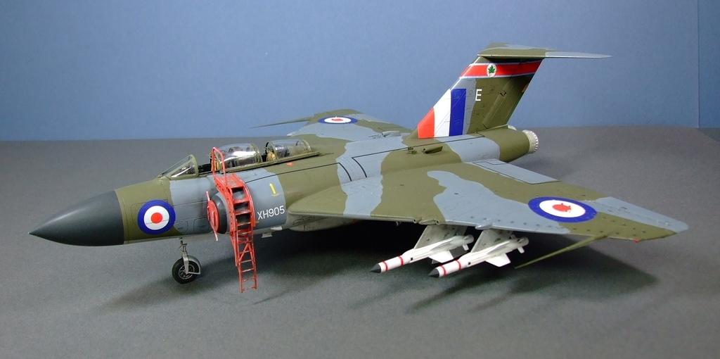 Javelin FAW9, 1:48, 5 Sqn mid-60s