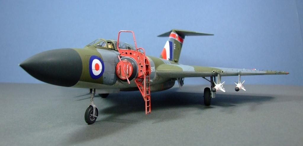 Javelin FAW9, 1:48, 5 Sqn mid-60s