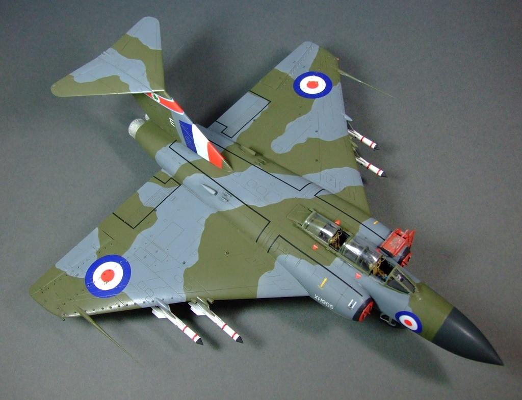 Javelin FAW9, 1:48, 5 Sqn mid-60s