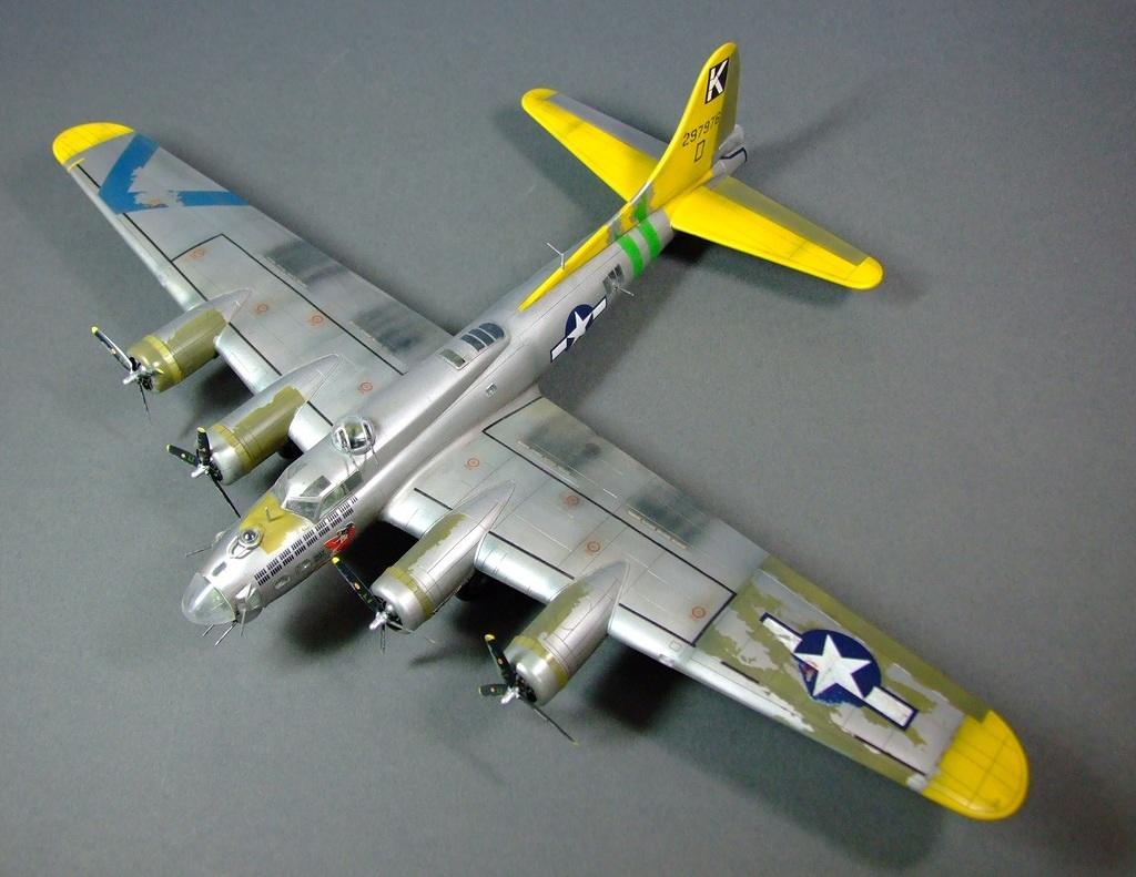 B-17G "A Bit O' Lace", 1:72