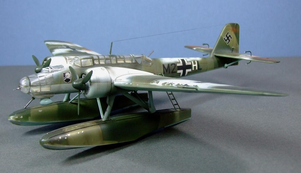 He115, 1:72