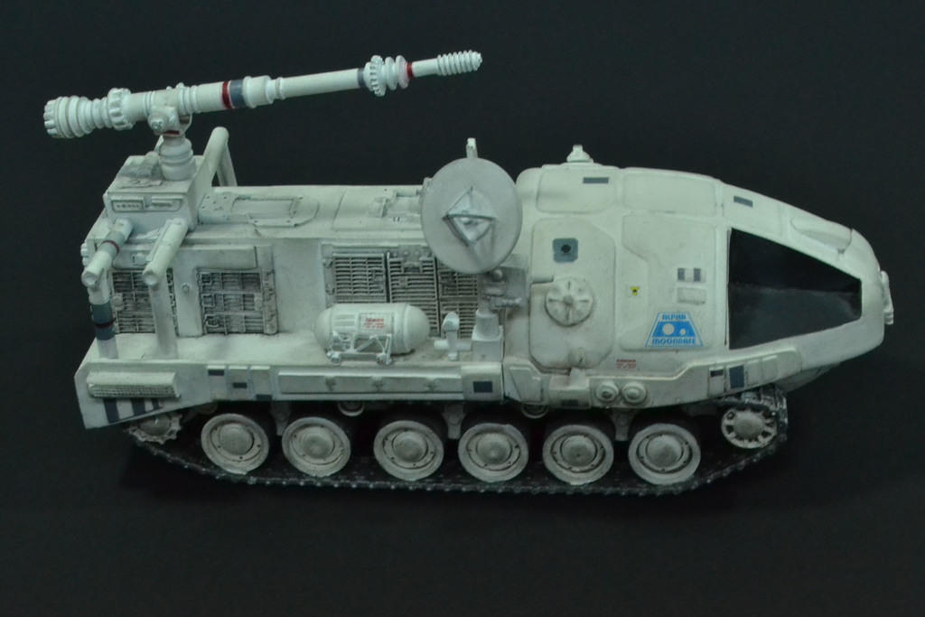 Space:1999 Laser Tank, 1:48