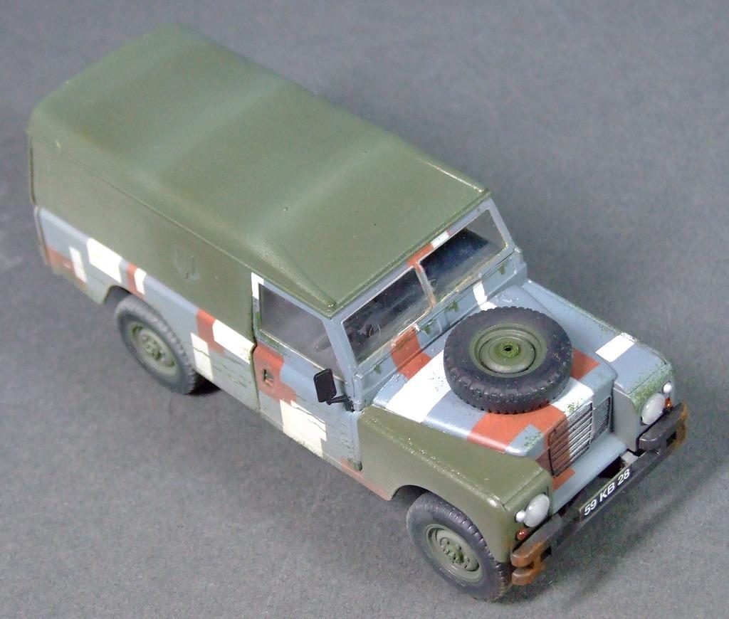 Land Rover Series III, Berlin Brigade, British Army, 1:35