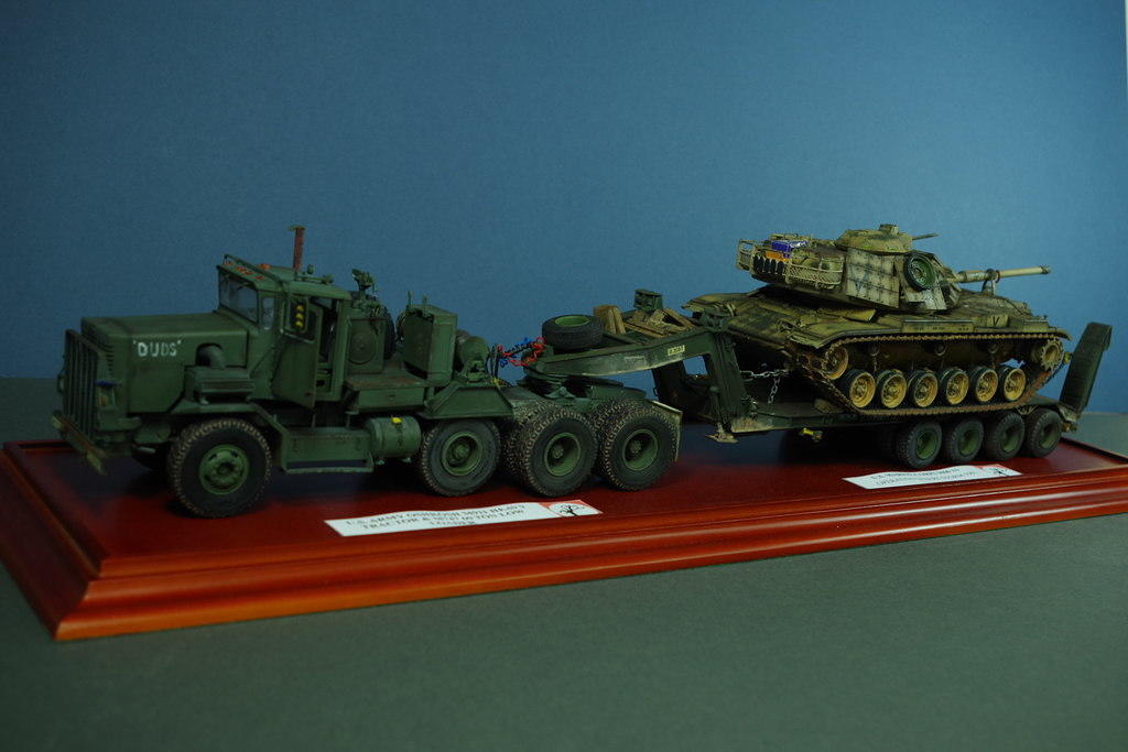 US Army Oshkosh M911 Tracor + M747 Low Loader + USMC M60A