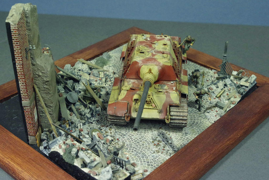 Germany 1945 Jagdtiger diorama