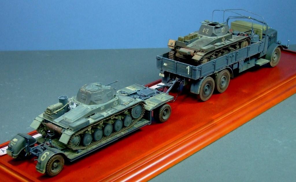 Faun L900, SdAH. 115 trailer and 2x Panzer IIa, 1:35