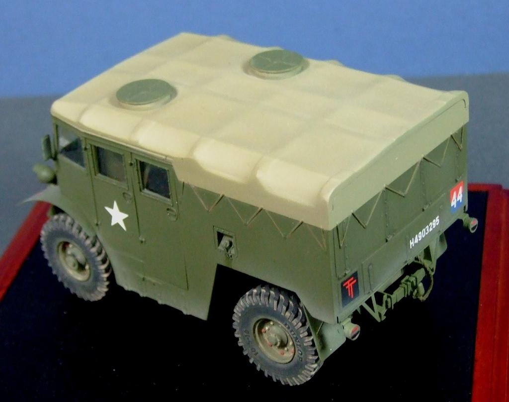 CS8 Quad artillery tractor, 1:35