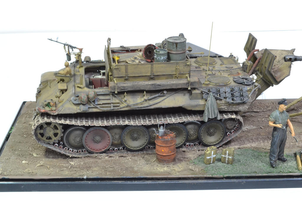 Berg Panther + Panther "D" Diorama