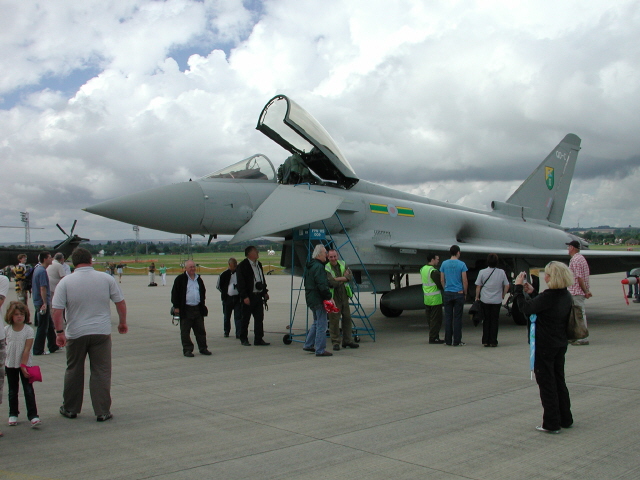 db_Typhoon_Benson_Aug_08-11.jpg