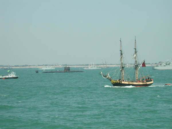 db_Fleet_review_2005_0111.jpg