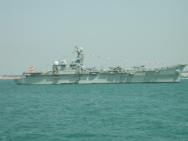 db_Fleet_review_2005_0201.jpg