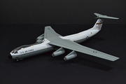 C-141B Starlifter 1:144