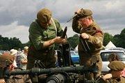 Otto (right) and a Bofors gun, Shuttleworth, Aug 08